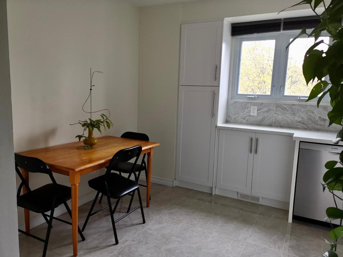 Private Rooms In House In North York Shared Kitchen Τορόντο Εξωτερικό φωτογραφία
